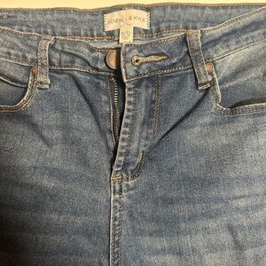 Kendall & Kylie Blue Skinny Pants Medium Wash
